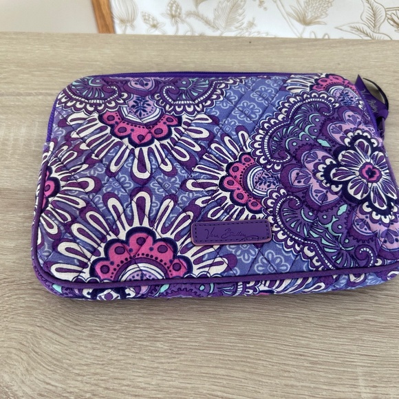 Vera Bradley Kindle Case - Picture 1 of 3